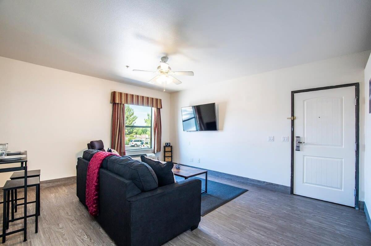 Villa Vistas 202- Modern Sierra Vista 1bd great location Exterior foto